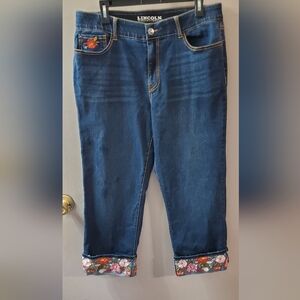 Lincoln Outfitters Women's Floral Cuffed Cropped Jeans - Dark Blue
